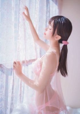被他紧紧的贴着下身不由的摸下面_1080P电视剧在线观看